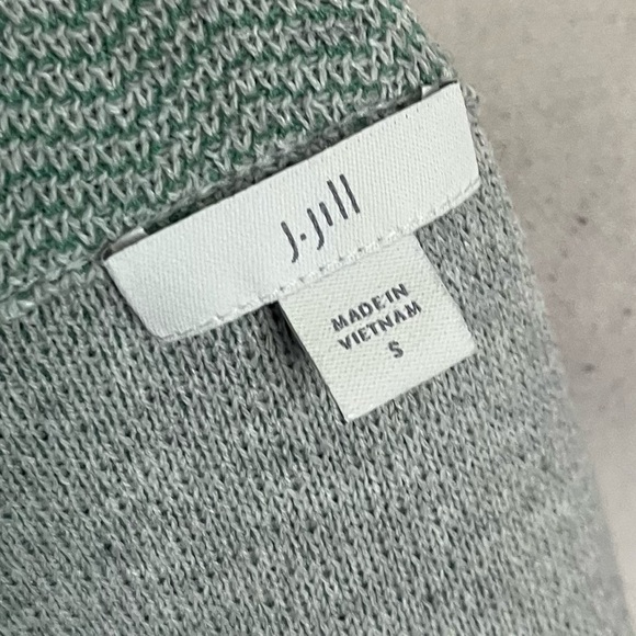 J Jill • Green Chevron Knit Button-Up Cardigan - Picture 2 of 6